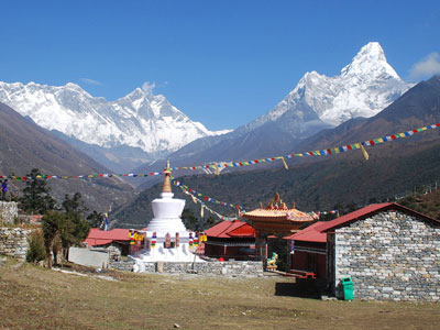 Everest panorama Trek  » Click to zoom ->