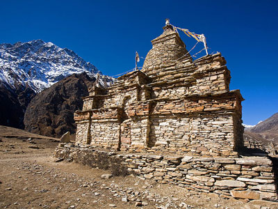 Nar-Phu Valley Trekking  » Click to zoom ->