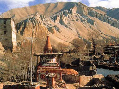 Upper Mustang Lo Manthang Trekking  » Click to zoom ->